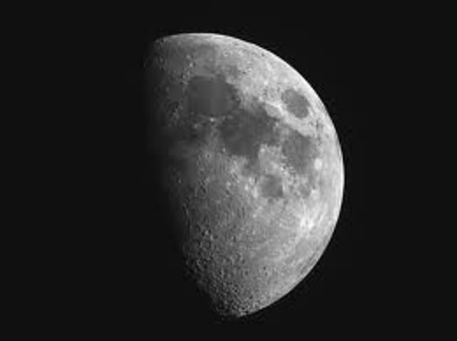 a photo of the moon