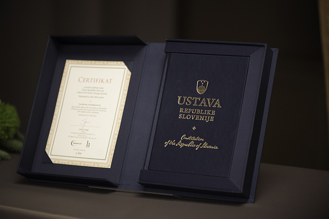 SPREJETJE SLOVENSKE USTAVE