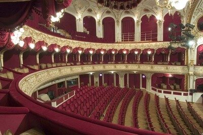 Színházi munkássága