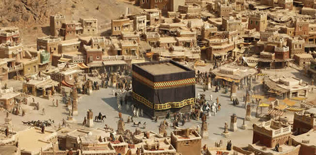 Mekke'nin Fethi, Kâbenin putlardan temizlenmesi. Gâlibin, mağlupları toptan affederek dünyada eşine rastlanmayan bir büyüklük göstermesi. İşte İslâm İnkılâbı!..