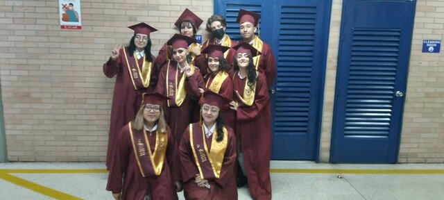 Me gradúo como bachiller