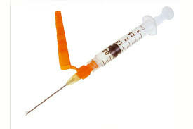 Jeringa autodescartable y capuchón de seguridad para agujas hipodérmicas