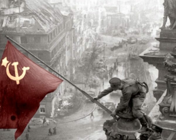Inicia Revolución Rusa
