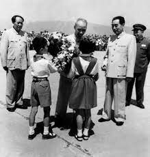 China agrees to provide North Vietnam with economic aid.