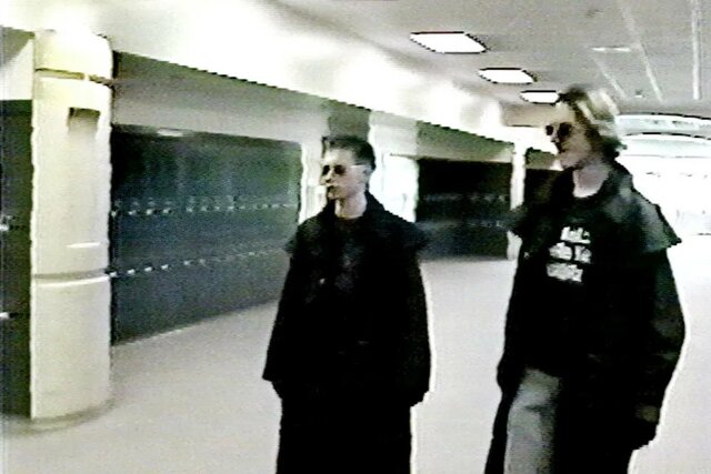 6:50am Klebold and Harris show up for school