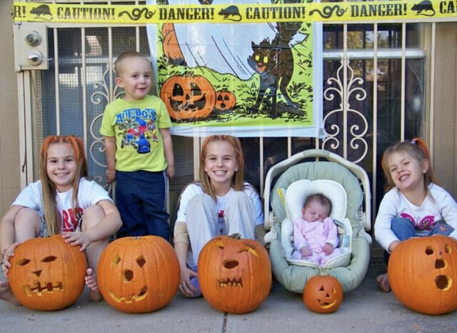 First halloween as a full fam!!