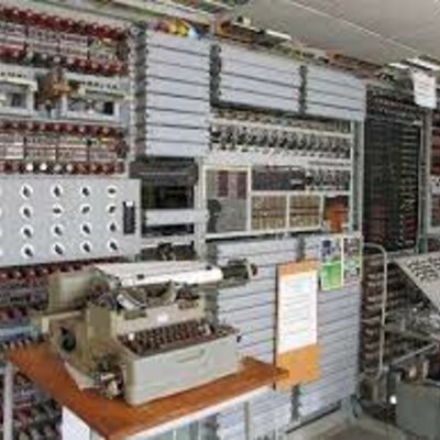 Timeline: primeras computadoras luna y more