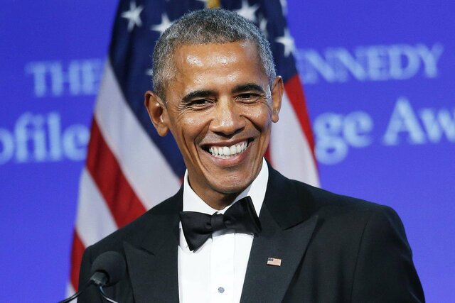 Barack Obama se convierte en el primer presidente "negro" en EEUU