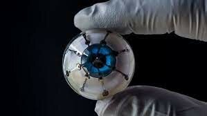 PRIMER OJO ARTIFICIAL