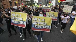 Protestas contras las Reformas Tributaria