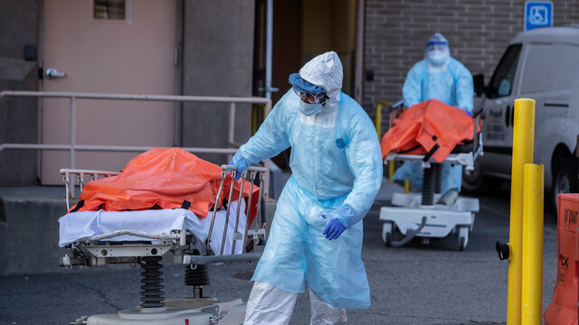 The death rate from COVID-19 climbs 30% in two weeks amid an Omicron surge