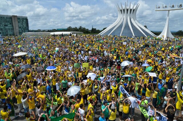 Passeatas pela democracia - 2015