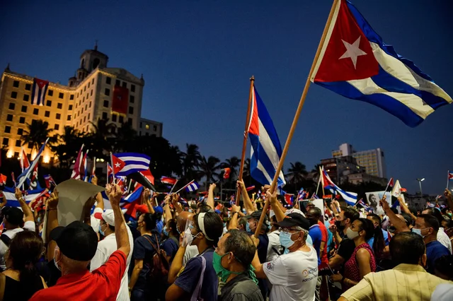 Cubanos y Puertorriqueños que Viven en la Ciudad de Nueva York Forman la Sociedad Republicana para Agitar por la Independencia de España