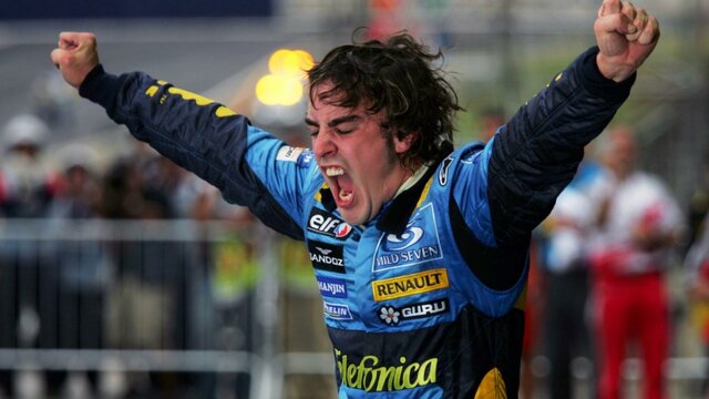 Alonso se convierte en el campeón más joven de la historia de la Fórmula 1.