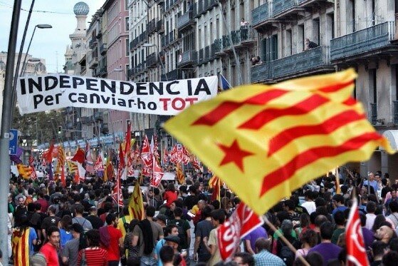 Suspensión por el Tribunal Constitucional de la independencia de Cataluña