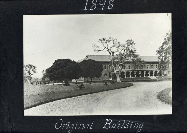 The Academy of Sacred Heart Opens