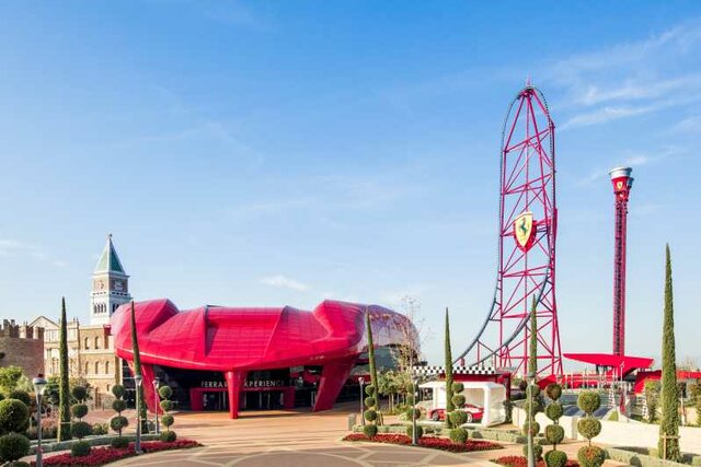 INAUGURACIÓN DE FERRARI LAND