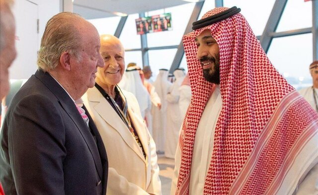 Rey Juan Carlos se va a Abu Dhabi