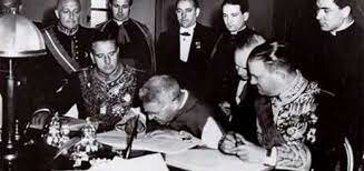 Signat el Concordat amb la Santa Seu.