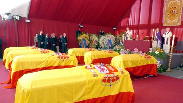 Primer envío de tropas españolas a Irak.