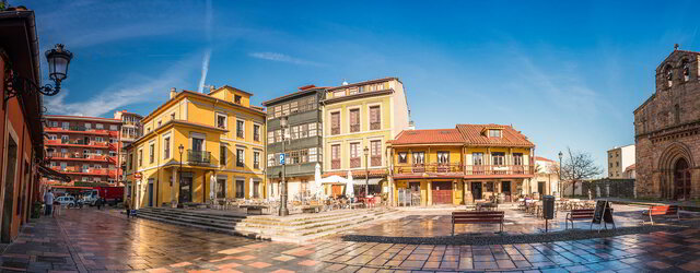 Nacimiento en Avilés (Asturias)