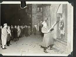 NOCHE DE LOS CRISTALES ROTOS