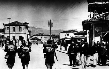 INVASIÓN ITALIANA DE ALBANIA