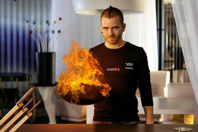 El chef David Muñoz obtiene tres estrellas Michelín