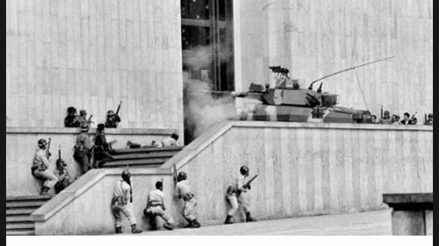 TOMA DEL PALACIO DE JUSTICIA