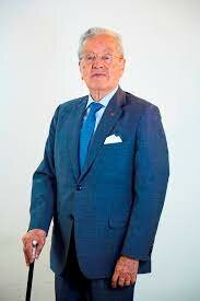 M. José Avala-Lasso