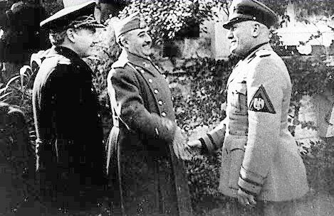 Adhesió de Franco al Pacte Antikomintern.