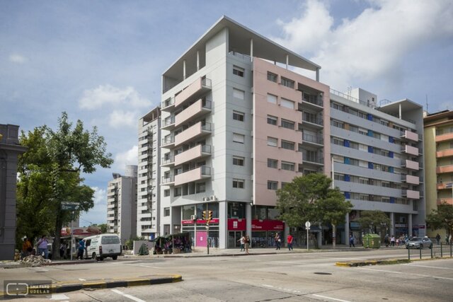 Conjunto Habitacional 8 de Octubre - Arsenal - Carriquiry, Falkenstein, Scheps,URRUZOLA, Nogueira, Tuzman