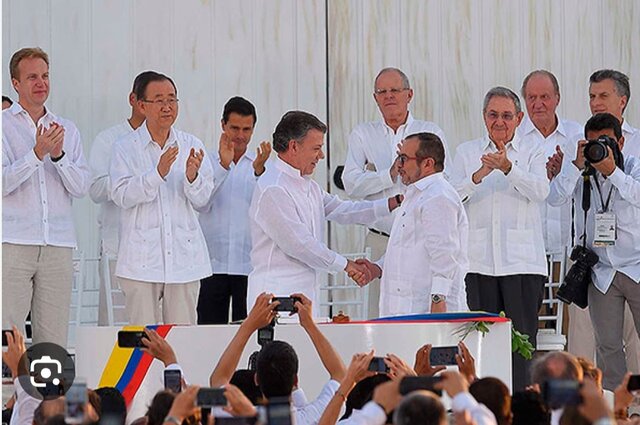 Firma del acuerdo de paz