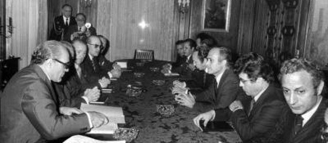 Acuerdos de Madrid y cesión del Sahara Occidental a Marruecos y Mauritania