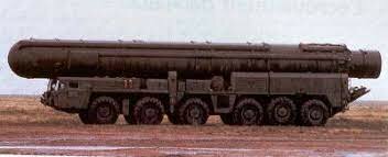 La URRS dispara misiles SS-20