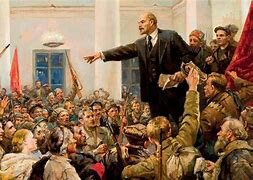 Levantamiento de Octubre de 1917: Toma del poder por parte de los bolcheviques liderados por Lenin.