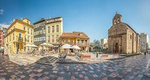 Nacimiento en Avilés (Asturias)