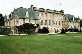 Kurt Hahn founded Gordonstoun on the Scottish coast.