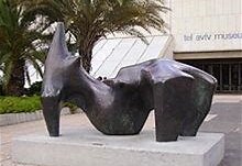 henry moore reclining figure