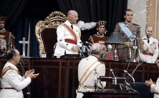 Joan Carles com a successor de Franco.