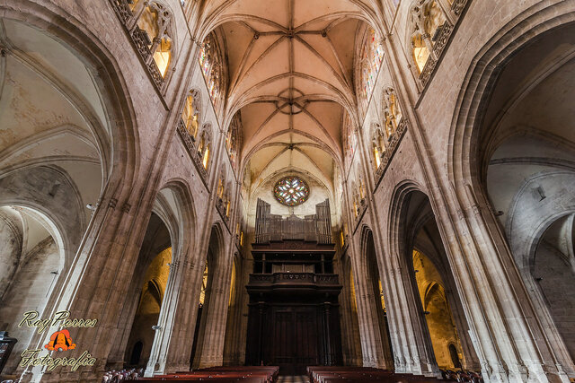 Recibe clases de órgano de Joaquín Lázaro