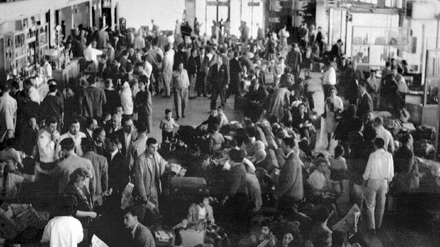 Rapatriement des Pieds Noirs d'Algérie.