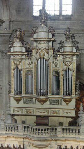 Se inaugura el nuevo organo de la catedral de Jaén