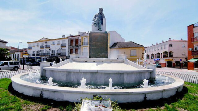 Federico García Lorca nació en Fuentevaqueros (Granada⚫