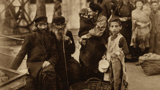 EBREI subiscono POGROM e RUSSIFICAZIONE FORZATA