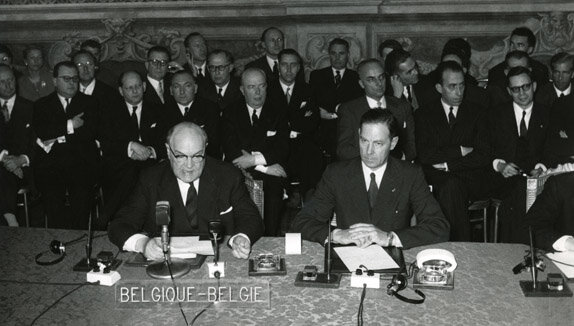 Fusió de la CECA, la CEE i la EURATOM