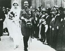 Franco es casa amb Carmen Polo