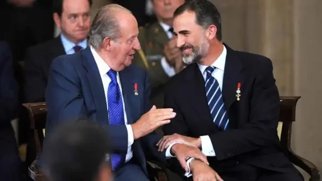 Abdicació del rei Joan Carles I i l'adhesió de Felip VI (2014)
