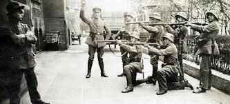 INSURRECCIÓN ESPARTAQUISTA