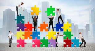 Competitividad y reestructuración  por Henry Mintzberg y Cris Argyris